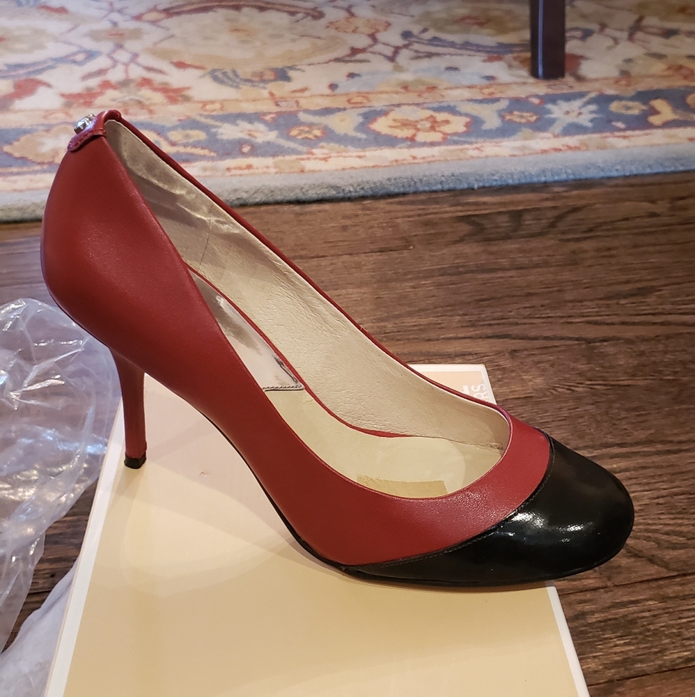 Michael Kors women leather shoes 8.5M